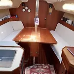 Yacht-urlaub In Den Buchten Von Botel Datca