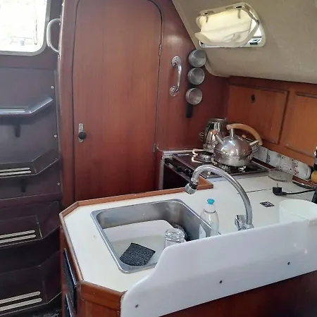 Yacht-urlaub In Den Buchten Von *